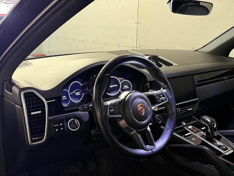 Begagnad Porsche Cayenne S E-Hybrid Sport 340 HK (250 kW) 2018 Svart SUV