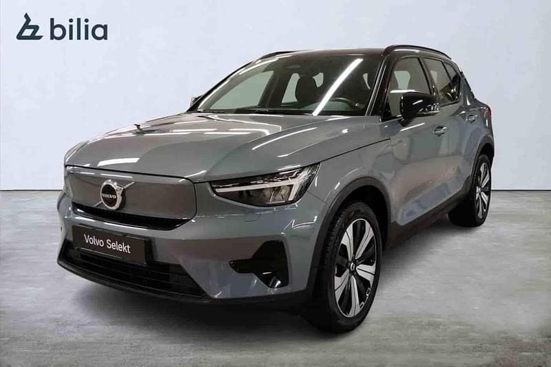 Grå Begagnad 2023 Volvo XC40 Single Motor SUV | 324 000 kr - Bild 1/1