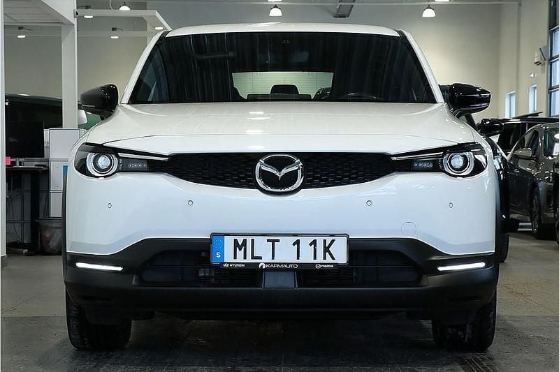 Begagnad Mazda MX30 Exclusive-Line 105 kW (143 HK) 2022 Vit SUV
