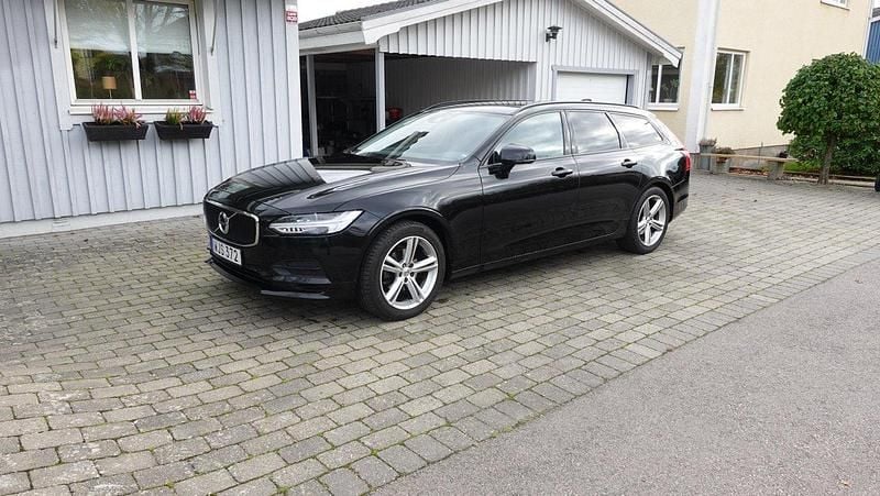 Svart Begagnad 2018 Volvo V90 Business Edition Kombi | 185 000 kr (Bra pris) - Bild 1/4