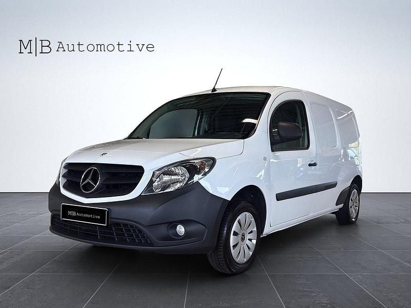 Vit Begagnad 2022 Mercedes Citan 109 Van | 143 625 kr - Bild 1/4