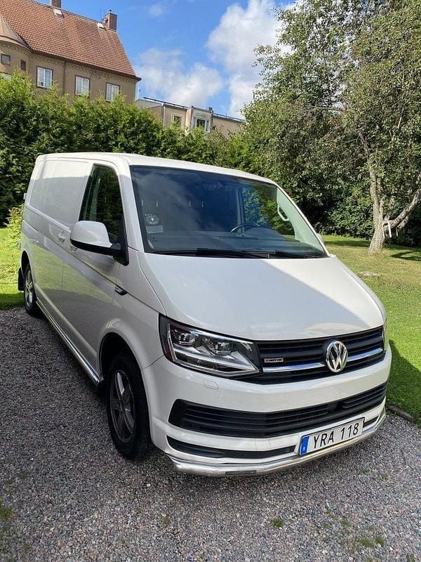 Vit Begagnad 2018 VW T6 Van | 199 000 kr (Superpris) - Bild 1/4