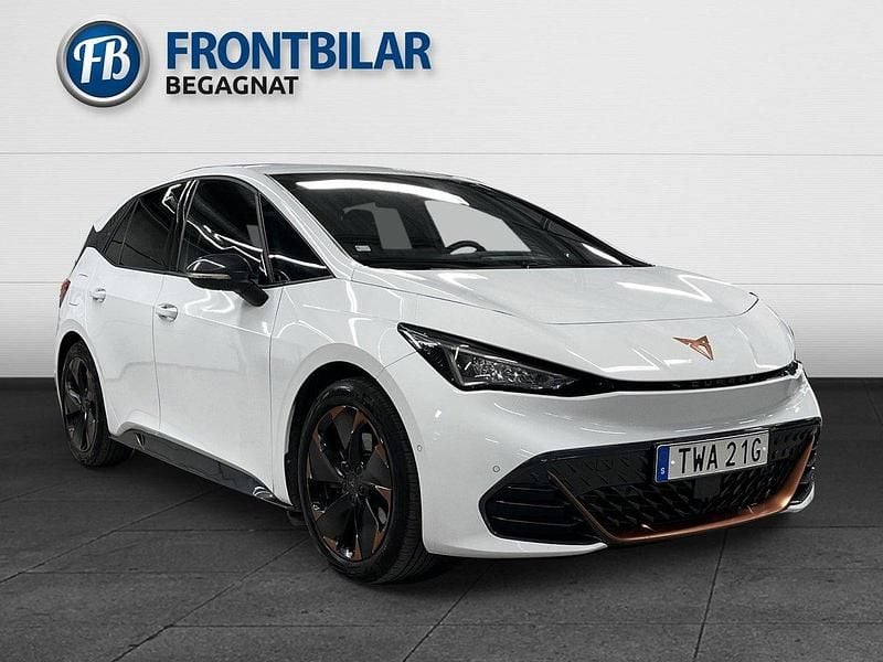 Vit Begagnad 2023 Cupra Born Halvkombi | 264 900 kr (Marknadspris) - Bild 1/3