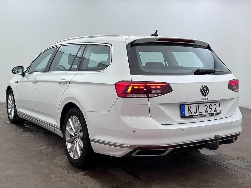 Begagnad VW Passat GTE 156 HK (114 kW) 2021 Vit Kombi