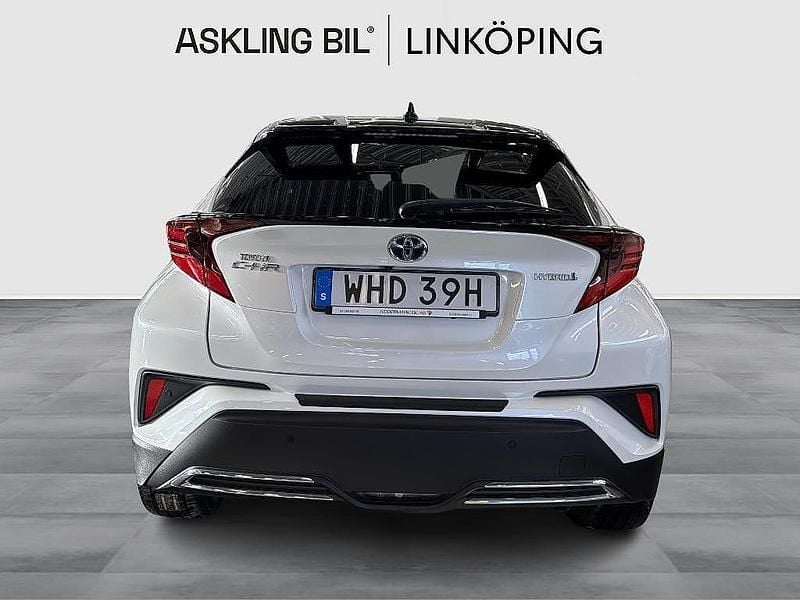 Begagnad Toyota C-HR Edition 184 HK (135 kW) 2020 Vit SUV