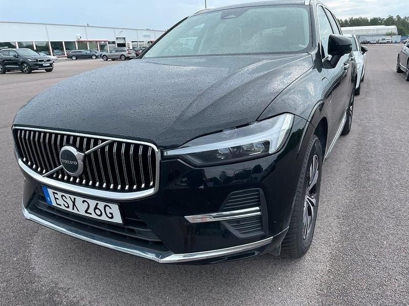 Svart Begagnad 2023 Volvo XC60 Core SUV | 449 000 kr (Bra pris) - Bild 1/2