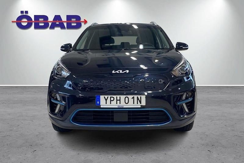 Begagnad Kia e-Niro Advance 150 kW (204 HK) 2021 Blå SUV