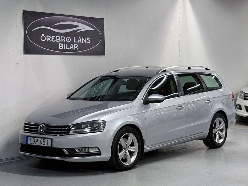 Silver Begagnad 2011 VW Passat Kombi | 74 900 kr (Marknadspris) - Bild 1/4