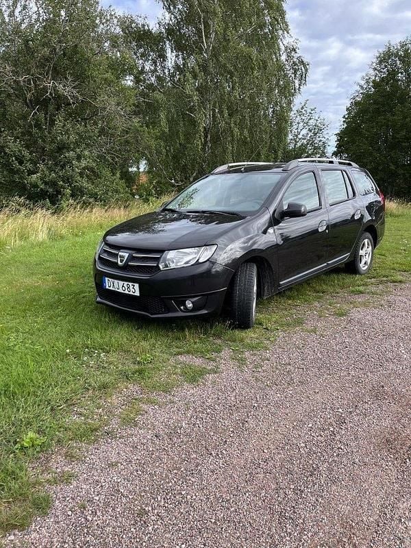 Svart Begagnad 2015 Dacia Logan MCV Kombi | 50 000 kr (Marknadspris) - Bild 1/3