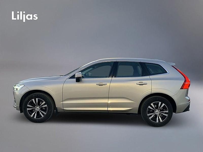 Begagnad Volvo XC60 Momentum 200 HK (147 kW) 2020 Brun SUV