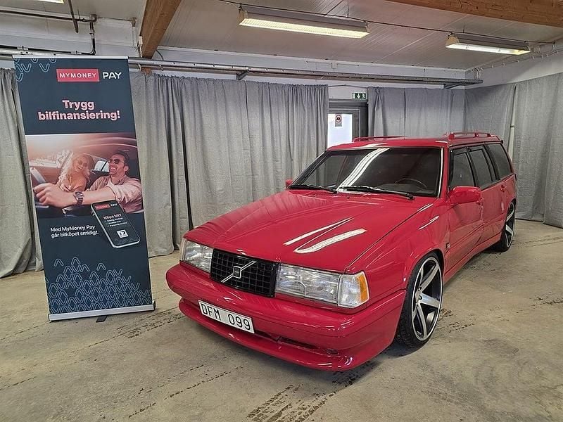 Begagnad Volvo 940 275 HK (202 kW) 1991 Röd Kombi