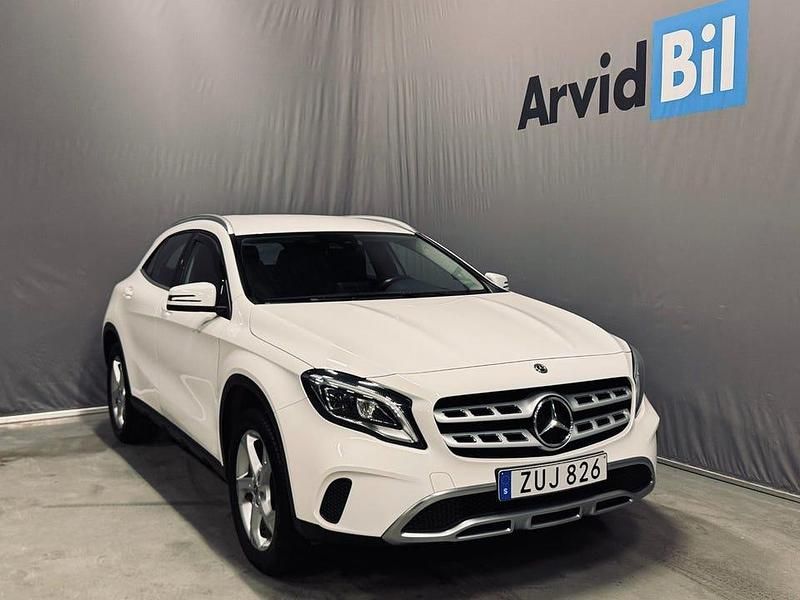 Vit Begagnad 2019 Mercedes GLA200 Progressive SUV | 240 000 kr (Marknadspris) - Bild 1/3