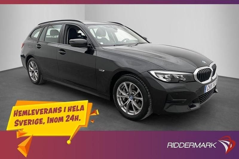 Svart Begagnad 2022 BMW 330 Sport Line | 359 800 kr (Marknadspris) - Bild 1/3