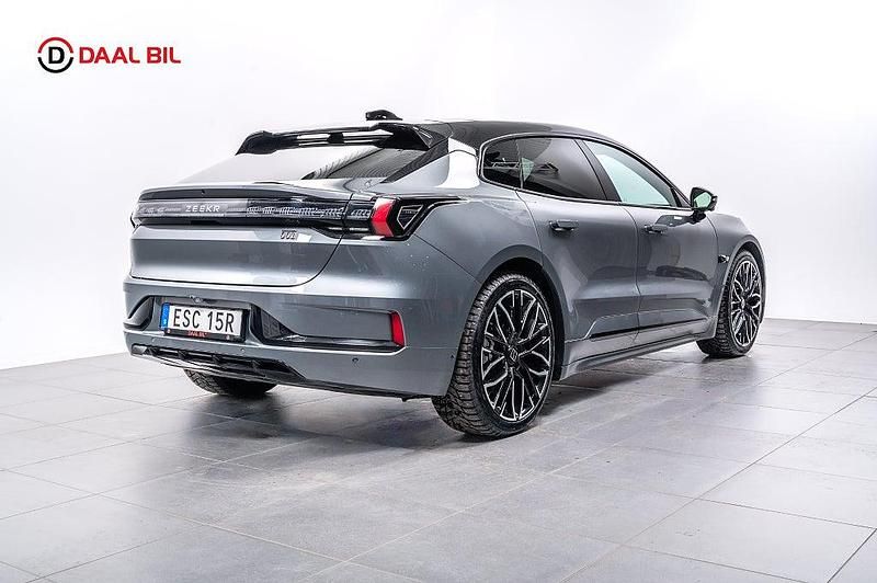 Begagnad Zeekr 001 400 kW (544 HK) 2023 Grå Halvkombi