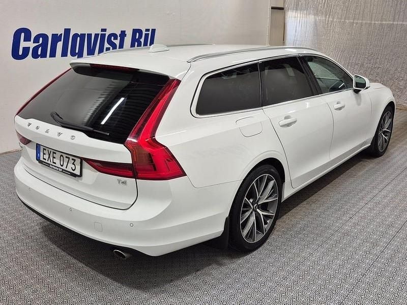 Begagnad Volvo V90 190 HK (139 kW) 2018 Vit Kombi