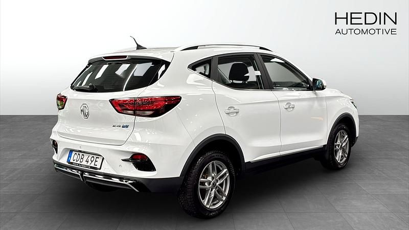 Begagnad MG ZS Comfort 114 kW (156 HK) 2022 Vit Halvkombi