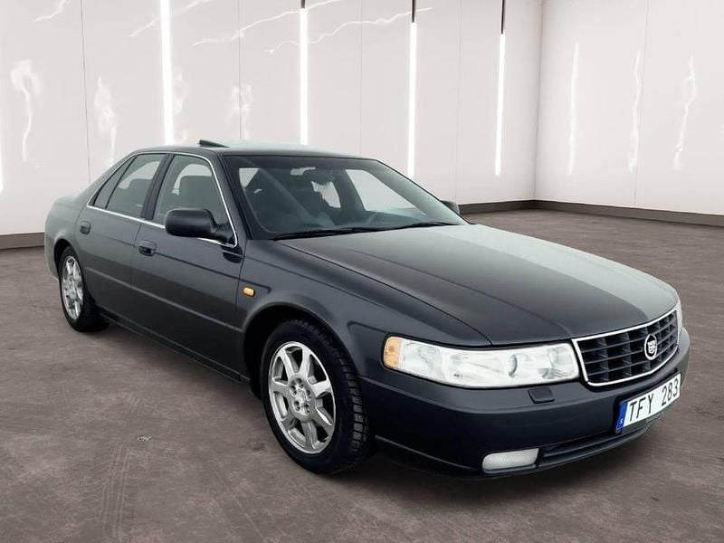 Begagnad Cadillac Seville STS 305 HK (224 kW) 2002 Grå Sedan