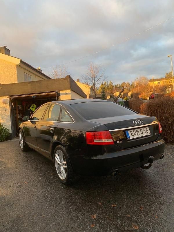 Svart Begagnad 2007 Audi A6 Sedan | 30 000 kr (Marknadspris) - Bild 1/4