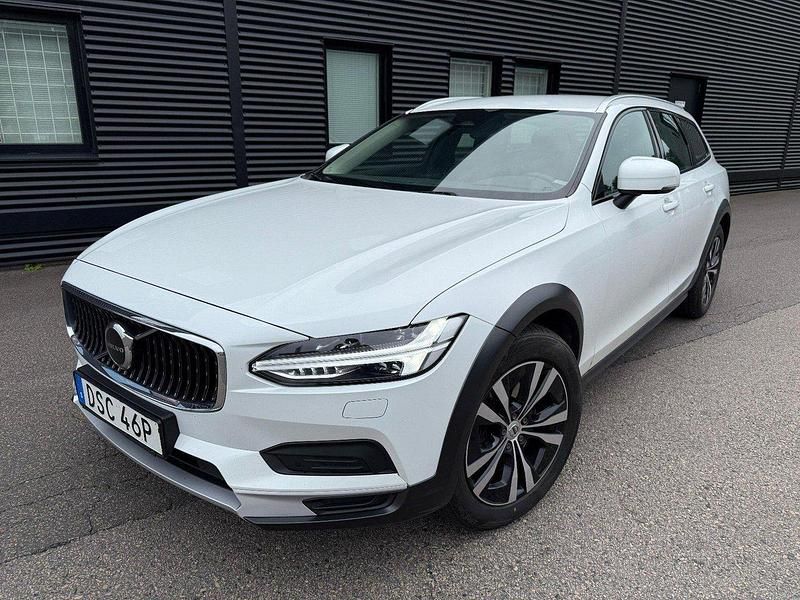 Begagnad 2023 Volvo V90 CC Kombi | 229 000 kr (Marknadspris) - Bild 1/4