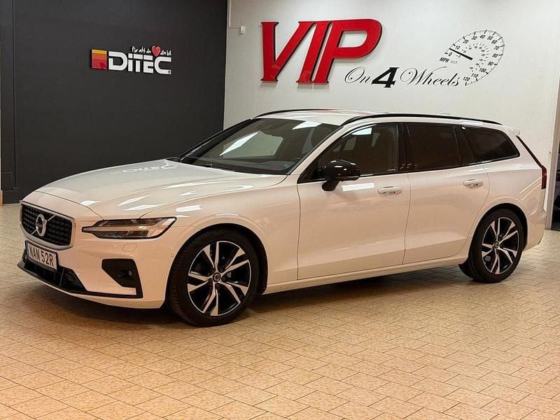 Vit Begagnad 2020 Volvo V60 R-Design Kombi | 329 800 kr (Marknadspris) - Bild 1/4