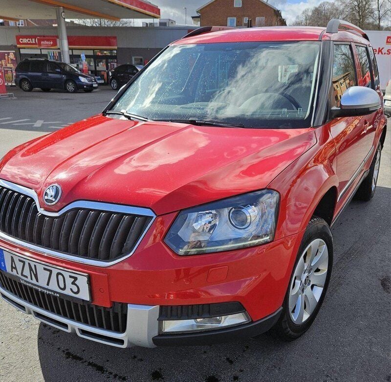 Röd Begagnad 2014 Skoda Yeti Outdoor SUV | 95 000 kr (Marknadspris) - Bild 1/4