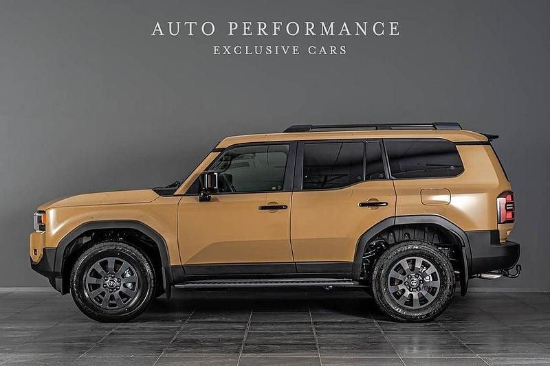 Ny Toyota Land Cruiser 204 HK (150 kW) 2025 Brun