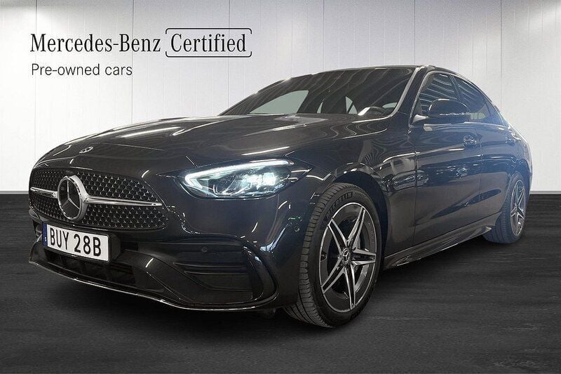Grå Begagnad 2023 Mercedes C300e AMG Sedan | 479 000 kr (Bra pris) - Bild 1/4