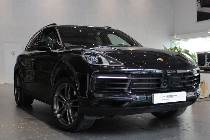 Svart Begagnad 2022 Porsche Cayenne SUV | 825 000 kr (Superpris) - Bild 1/4