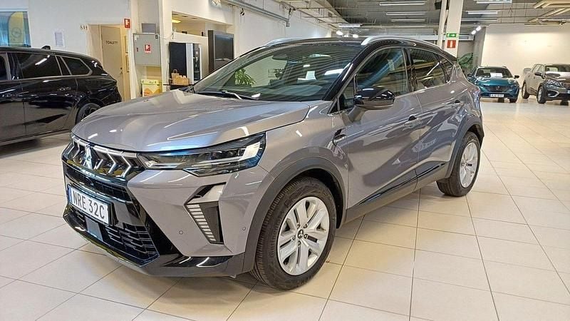 Grå Begagnad 2024 Mitsubishi ASX Intense SUV | 289 900 kr (Marknadspris) - Bild 1/4