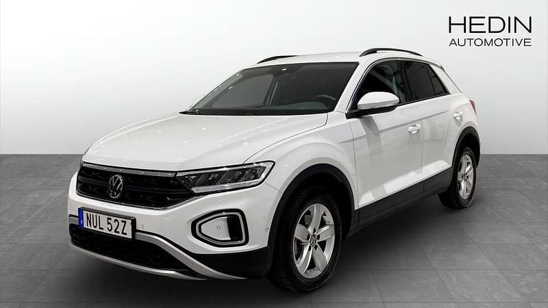 Vit Begagnad 2022 VW T-Roc SUV | 234 900 kr (Bra pris) - Bild 1/4