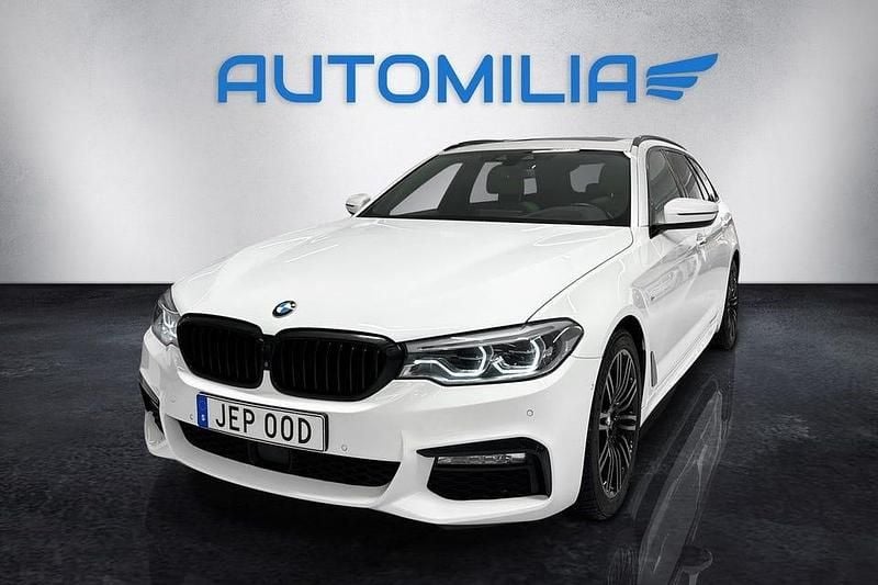 Vit Begagnad 2018 BMW 540 M Sport Kombi | 339 000 kr (Bra pris) - Bild 1/3