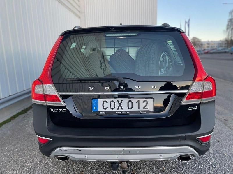 Begagnad Volvo XC70 Momentum 181 HK (133 kW) 2015 Svart Kombi