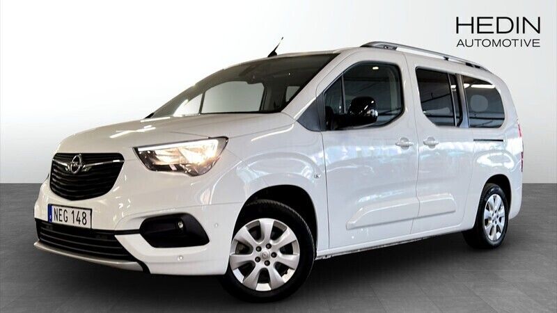 Vit (white) Begagnad 2021 Opel Combo-e Life Van | 319 900 kr - Bild 1/4