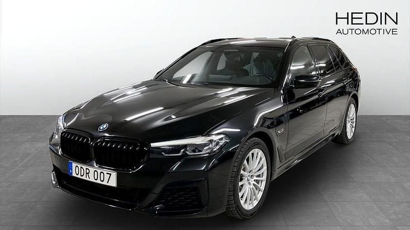 Begagnad BMW 530 M Sport 184 HK (135 kW) 2023 Svart Kombi