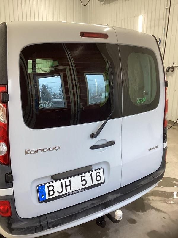 Begagnad Renault Kangoo 90 HK (66 kW) 2012 Minibuss