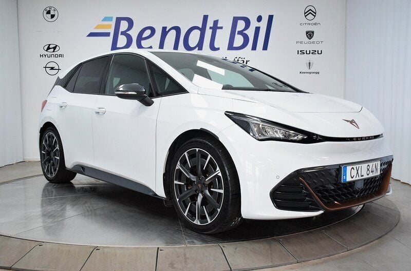 Vit Begagnad 2022 Cupra Born e-Boost Halvkombi | 309 500 kr (Marknadspris) - Bild 1/3