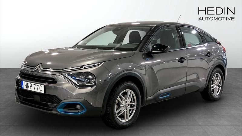Grå Begagnad 2022 Citroën e-C4 Feel Halvkombi | 209 900 kr (Marknadspris) - Bild 1/4