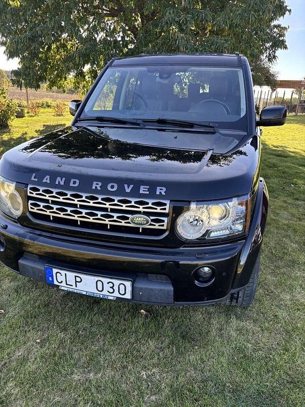 Svart Begagnad 2011 Land Rover Discovery 4 SUV | 105 000 kr - Bild 1/4