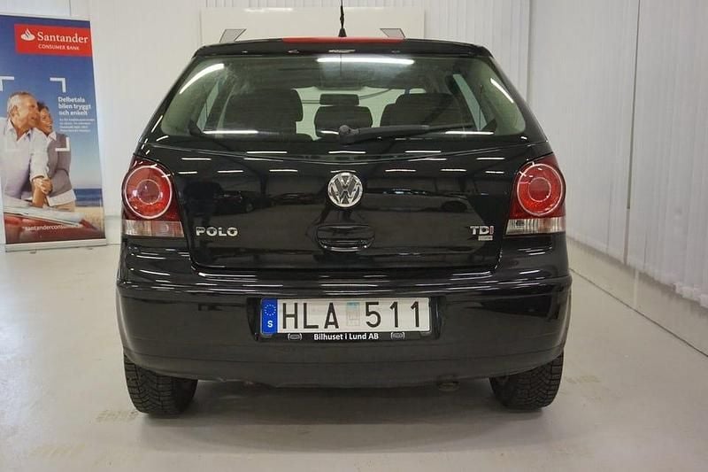 Begagnad VW Polo Comfortline 80 HK (58 kW) 2008 Svart Halvkombi