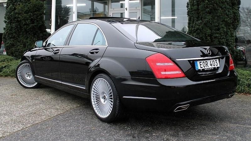 Begagnad Mercedes S400 SE 299 HK (219 kW) 2010 Svart Sedan