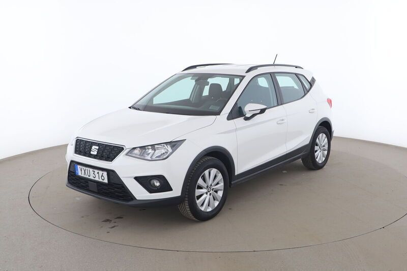 Vit Begagnad 2017 Seat Arona SUV | 106 000 kr (Marknadspris) - Bild 1/4