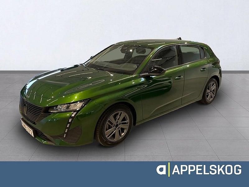 Grön (grön olivine) Begagnad 2022 Peugeot 308 Active Halvkombi | 189 900 kr (Lite dyr) - Bild 1/4