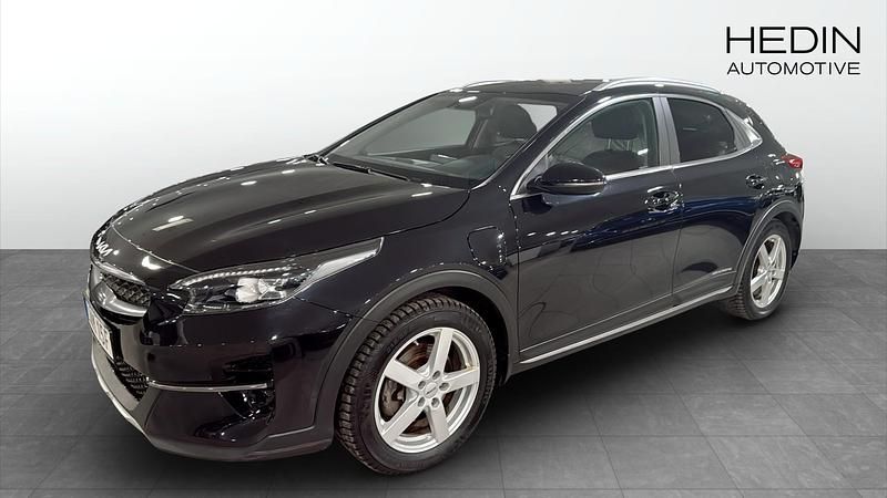 Svart (black) Begagnad 2022 Kia XCeed Advance SUV | 269 900 kr (Marknadspris) - Bild 1/4