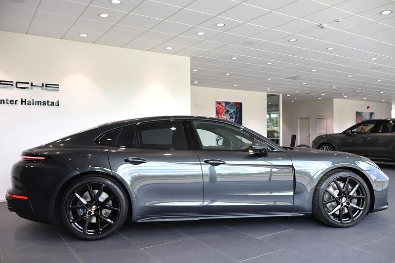 Ny Porsche Panamera 4 2026 Grå Sedan