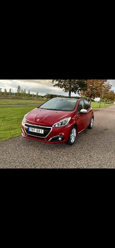 Begagnad 2017 Peugeot 208 Halvkombi | 94 500 kr (Marknadspris) - Bild 1/4