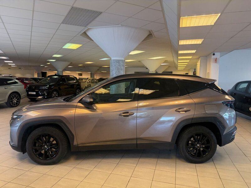 Brun Begagnad 2020 Hyundai Tucson SUV | 275 900 kr (Marknadspris) - Bild 1/4