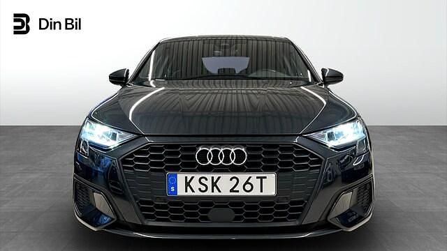 Begagnad Audi A3 Proline 150 HK (110 kW) 2023 Grå Sedan