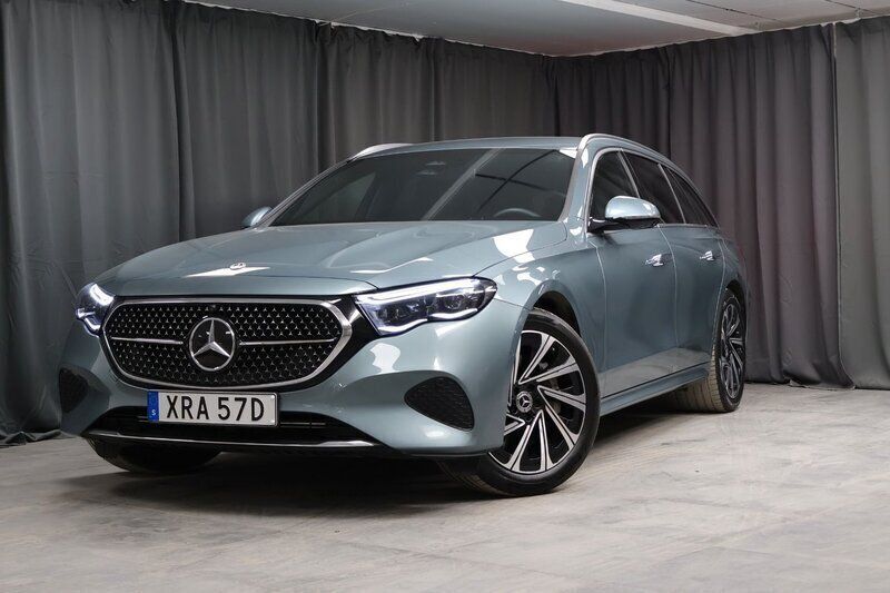 Grön Begagnad 2023 Mercedes E300 Avantgarde Kombi | 569 000 kr (Marknadspris) - Bild 1/4