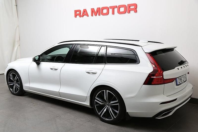 Begagnad Volvo V60 R-Design 190 HK (139 kW) 2018 Vit Kombi