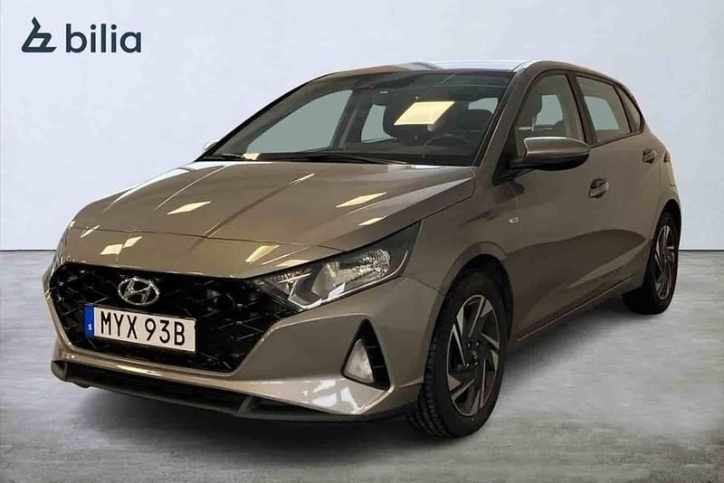 Grå Begagnad 2021 Hyundai i20 Halvkombi | 179 900 kr (Marknadspris) - Bild 1/1